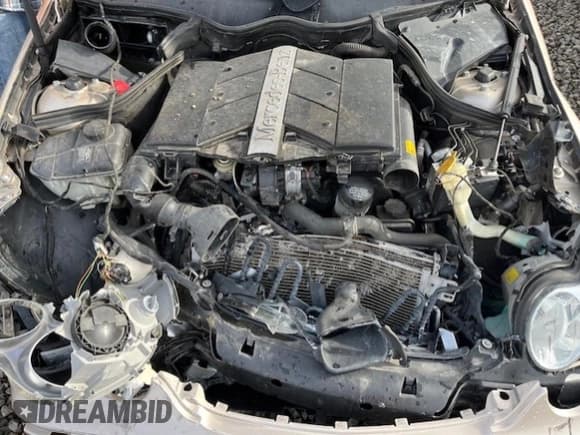 ✅ 2005 Mercedes-Benz C 320 • VIN: WDBRF84J65F586472 • Lot: 84561404. Wystawiony na Copart z przebiegiem Nie podano. Bezpłatny archiwum sprzedaży aukcyjnych z USA i szczegółowy raport historii pojazdu na DreamBid. Zdjęcie 11.