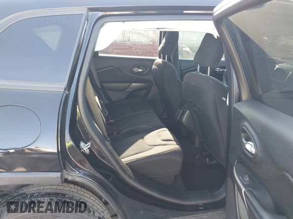 ✅ 2021 Jeep Cherokee Latitude • VIN: 1C4PJLCB7MD173491 • Lot: 42040579. Listed on IAAI with 93,343 mi. Free auction sales archive from the USA and detailed vehicle history report at DreamBid. Image 8.