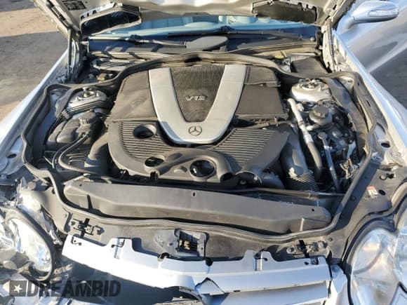 ✅ 2004 Mercedes-Benz SL 500 • VIN: WDBSK76F04F071904 • Lot: 82761125. Wystawiony na Copart z przebiegiem Nie podano. Bezpłatny archiwum sprzedaży aukcyjnych z USA i szczegółowy raport historii pojazdu na DreamBid. Zdjęcie 11.