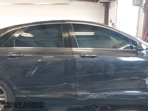 ✅ 2014 Lincoln MKZ Hybrid • VIN: 3LN6L2LU2ER805609 • Lot: 42147588. Wystawiony na IAAI z przebiegiem 81 622 mil. Bezpłatny archiwum sprzedaży aukcyjnych z USA i szczegółowy raport historii pojazdu na DreamBid. Zdjęcie 13.