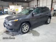 ✅ 2016 Jeep Cherokee Latitude • VIN: 1C4PJMCS4GW122920 • Лот: 90432725. Опубликован ранее на Copart с пробегом 125 335 миль. Бесплатный доступ к архиву аукционных продаж из США и подробный отчёт об истории автомобиля на DreamBid. Изображение 1.