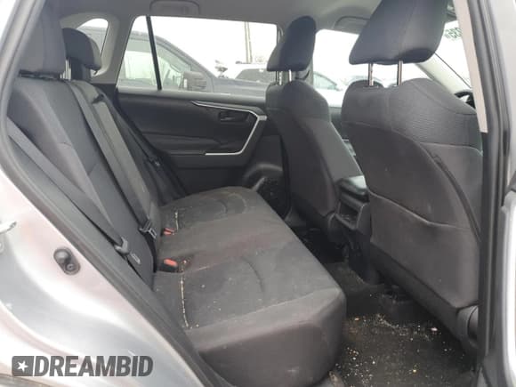 ✅ 2019 Toyota RAV4 LE • VIN: 2T3F1RFV8KW008070 • Lot: 91552935. Listed on Copart with 78,526 mi. Free auction sales archive from the USA and detailed vehicle history report at DreamBid. Image 11.