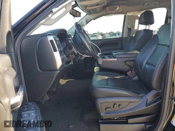 ✅ 2018 Chevrolet Silverado 1500 LT • VIN: 1GCVKREC2JZ215612 • Lot: 70295784. Wystawiony na Copart z przebiegiem 57 722 mil. Bezpłatny archiwum sprzedaży aukcyjnych z USA i szczegółowy raport historii pojazdu na DreamBid. Zdjęcie 7.