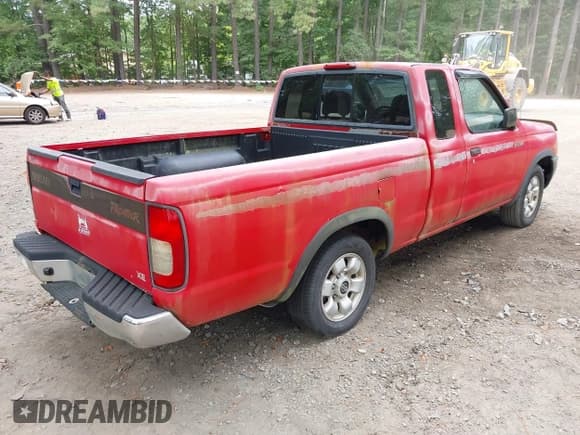 ✅ 1998 Nissan Frontier XE • VIN: 1N6DD26S5WC369791 • Лот: 42994545. Опубликован ранее на IAAI с пробегом Не указан. Бесплатный доступ к архиву аукционных продаж из США и подробный отчёт об истории автомобиля на DreamBid. Изображение 4.