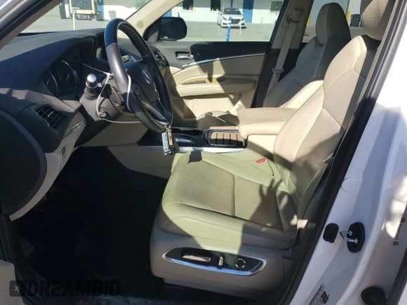 ✅ 2019 Acura MDX Technology • VIN: 5J8YD3H56KL003657 • Lot: 82651855. Listed on Copart with 154,091 mi. Free auction sales archive from the USA and detailed vehicle history report at DreamBid. Image 7.