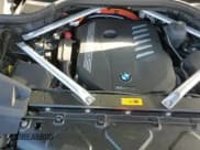 ✅ 2021 BMW X5 xDrive45e • VIN: 5UXTA6C08M9F32561 • Lot: 86529805. Wystawiony na Copart z przebiegiem 25 536 mil. Bezpłatny archiwum sprzedaży aukcyjnych z USA i szczegółowy raport historii pojazdu na DreamBid. Zdjęcie 15.