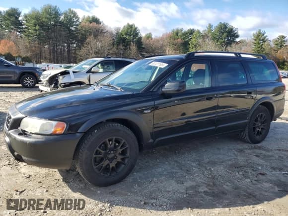 ✅ 2004 Volvo V70 XC Cross Country • VIN: YV1SZ59H941169738 • Lot: 93127195. Listed on Copart with 432,612 mi. Free auction sales archive from the USA and detailed vehicle history report at DreamBid. Image 1.