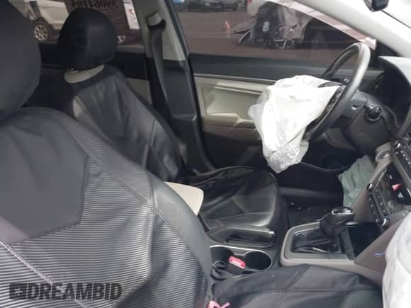 2018 Hyundai Elantra Value Edition with VIN KMHD84LFXJU595284, listed as a IAAI auction lot 39064105 with 117,053 mi miles and . Bid and sale history available at DreamBid. Image 5.