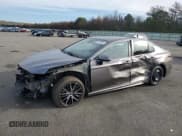 ✅ 2024 Toyota Camry SE Nightshade • VIN: 4T1G11AK4RU840463 • Lot: 84399825. Wystawiony na Copart z przebiegiem 86 028 mil. Bezpłatny archiwum sprzedaży aukcyjnych z USA i szczegółowy raport historii pojazdu na DreamBid. Zdjęcie 1.