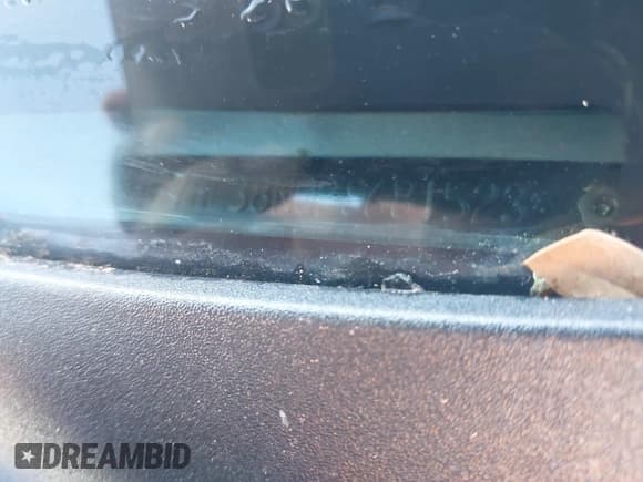 ✅ 2002 Dodge Dakota Sport • VIN: 1B7HL38N02S681523 • Lot: 43537584. Wystawiony na IAAI z przebiegiem 216 042 mil. Bezpłatny archiwum sprzedaży aukcyjnych z USA i szczegółowy raport historii pojazdu na DreamBid. Zdjęcie 12.