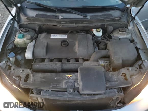 ✅ 2011 Volvo XC90 R-Design • VIN: YV4952CF5B1597774 • Lot: 92361635. Listed on Copart with 159,628 mi. Free auction sales archive from the USA and detailed vehicle history report at DreamBid. Image 12.