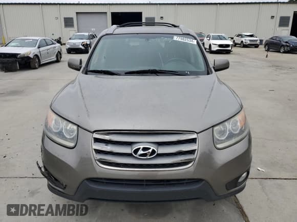 ✅ 2012 Hyundai Santa Fe Limited • VIN: 5XYZK3AB8CG143621 • Lot: 77982534. Listed on Copart with 130,010 mi. Free auction sales archive from the USA and detailed vehicle history report at DreamBid. Image 5.