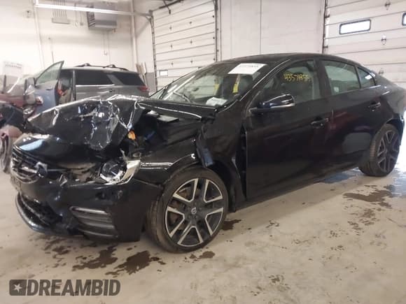 ✅ 2017 Volvo S60 Dynamic • VIN: YV140MTL1H2437112 • Лот: 43571855. Опубликован ранее на IAAI с пробегом 80 280 миль. Бесплатный доступ к архиву аукционных продаж из США и подробный отчёт об истории автомобиля на DreamBid. Изображение 17.