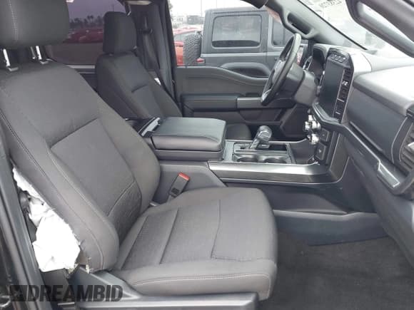 ✅ 2023 Ford F-150 XL • VIN: 1FTFW1ED6PFA07908 • Lot: 42383720. Wystawiony na IAAI z przebiegiem 20 357 mil. Bezpłatny archiwum sprzedaży aukcyjnych z USA i szczegółowy raport historii pojazdu na DreamBid. Zdjęcie 5.