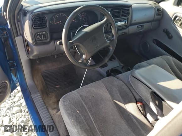 ✅ 2000 Dodge Dakota • VIN: 1B7GL22X3YS648783 • Lot: 92923365. Listed on Copart with 245,011 mi. Free auction sales archive from the USA and detailed vehicle history report at DreamBid. Image 8.