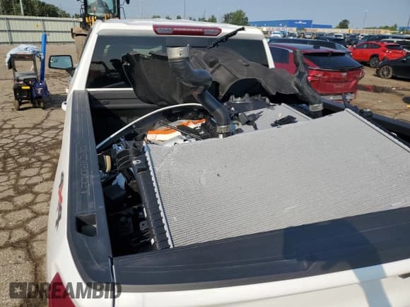 ✅ 2025 Chevrolet Silverado 1500 • VIN: 1GCRKDEK7SZ149409 • Лот: 67103035. Опубликован ранее на Copart с пробегом 2 060 миль. Бесплатный доступ к архиву аукционных продаж из США и подробный отчёт об истории автомобиля на DreamBid. Изображение 12.