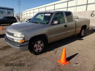 ✅ 2001 Chevrolet Silverado 1500 • VIN: 2GCEC19W611319306 • Lot: 63380485. Wystawiony na Copart z przebiegiem Nie podano mil. Skorzystaj z bezpłatnego archiwum sprzedaży aukcyjnych z USA i zobacz szczegółowy raport historii pojazdu na DreamBid. Zdjęcie 1.