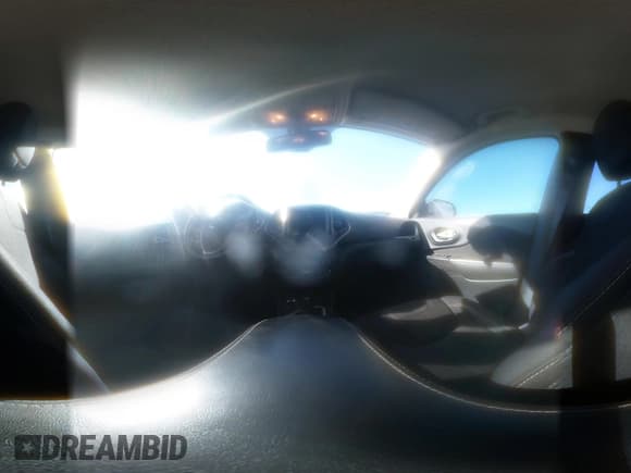 ✅ 2015 Jeep Cherokee Latitude • VIN: 1C4PJMCS3FW615969 • Lot: 43640634. Wystawiony na IAAI z przebiegiem 176 928 mil. Bezpłatny archiwum sprzedaży aukcyjnych z USA i szczegółowy raport historii pojazdu na DreamBid. Zdjęcie 18.