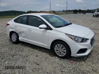 ✅ 2021 Hyundai Accent SE • VIN: 3KPC24A68ME133880 • Lot: 59465744. Wystawiony na Copart z przebiegiem 88 694 mil. Bezpłatny archiwum sprzedaży aukcyjnych z USA i szczegółowy raport historii pojazdu na DreamBid. Zdjęcie 4.