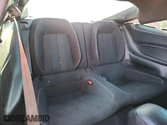 ✅ 2021 Ford Mustang EcoBoost • VIN: 1FA6P8TH0M5112916 • Lot: 90834825. Wystawiony na Copart z przebiegiem Nie podano. Bezpłatny archiwum sprzedaży aukcyjnych z USA i szczegółowy raport historii pojazdu na DreamBid. Zdjęcie 10.