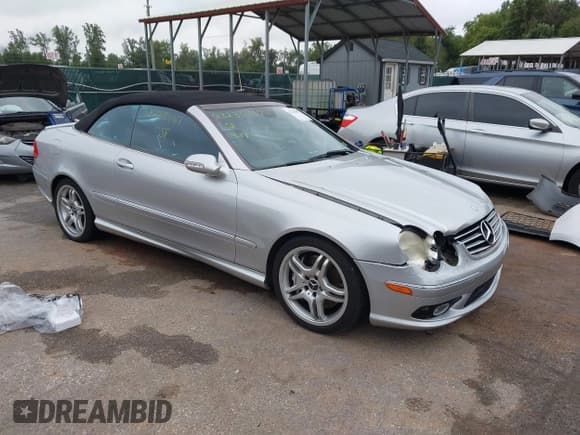 ✅ 2005 Mercedes-Benz CLK 55 AMG • VIN: WDBTK76G85T039072 • Lot: 43235467. Listed on IAAI with 67,630 mi. Free auction sales archive from the USA and detailed vehicle history report at DreamBid. Image 1.