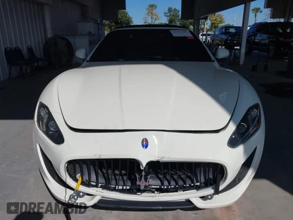 ✅ 2014 Maserati GranTurismo Sport • VIN: ZAM45VMAXE0093339 • Lot: 43603803. Wystawiony na IAAI z przebiegiem 38 726 mil. Bezpłatny archiwum sprzedaży aukcyjnych z USA i szczegółowy raport historii pojazdu na DreamBid. Zdjęcie 12.
