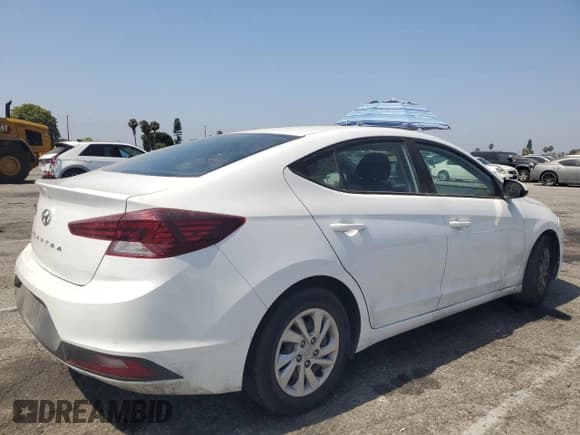 ✅ 2019 Hyundai Elantra SE • VIN: 5NPD74LF9KH453110 • Lot: 61613405. Listed on Copart with 116,197 mi. Free auction sales archive from the USA and detailed vehicle history report at DreamBid. Image 3.