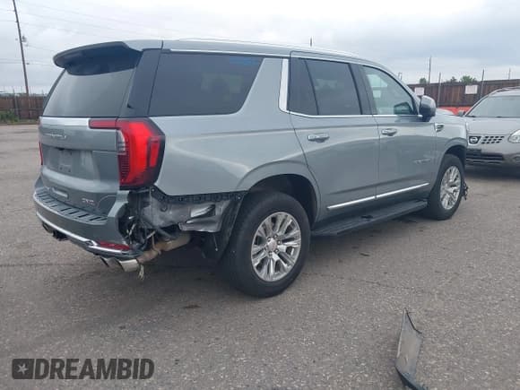 ✅ 2025 GMC Yukon Denali • VIN: 1GKS2DRL7SR192849 • Лот: 42490121. Опубликован ранее на IAAI с пробегом 12 553 миль. Бесплатный доступ к архиву аукционных продаж из США и подробный отчёт об истории автомобиля на DreamBid. Изображение 4.