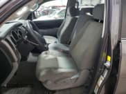 ✅ 2011 Toyota Tundra • VIN: 5TFDM5F10BX018771 • Lot: 84933534. Wystawiony na Copart z przebiegiem 158 370 mil. Bezpłatny archiwum sprzedaży aukcyjnych z USA i szczegółowy raport historii pojazdu na DreamBid. Zdjęcie 7.