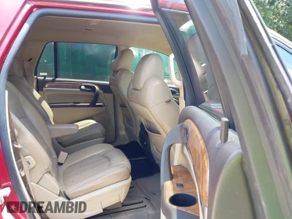 ✅ 2012 Buick Enclave Leather • VIN: 5GAKVCEDXCJ147417 • Lot: 42737301. Wystawiony na IAAI z przebiegiem 244 787 mil. Bezpłatny archiwum sprzedaży aukcyjnych z USA i szczegółowy raport historii pojazdu na DreamBid. Zdjęcie 8.