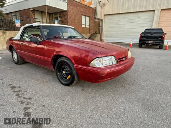 ✅ 1992 Ford Mustang • VIN: 1FACP44M7NF114715 • Lot: 96840765. Listed on Copart with 65,967 mi. Free auction sales archive from the USA and detailed vehicle history report at DreamBid. Image 1.