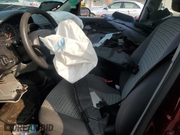 ✅ 2006 Ford Focus S • VIN: 1FAFP34N96W153095 • Lot: 93617265. Listed on Copart with Not provided. Free auction sales archive from the USA and detailed vehicle history report at DreamBid. Image 7.