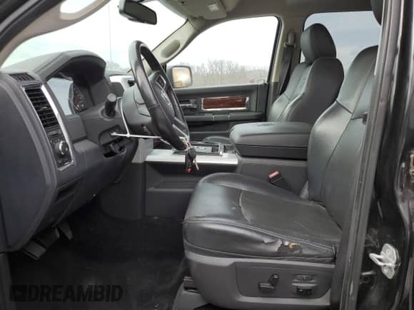 ✅ 2010 Dodge 1500 Sport • VIN: 1D7RB1CT6AS117168 • Лот: 43744035. Размещён на Copart с пробегом 209 420 миль миль. Получите бесплатный доступ к архиву аукционных продаж из США и посмотрите подробный отчёт об истории автомобиля на DreamBid. Изображение 7.