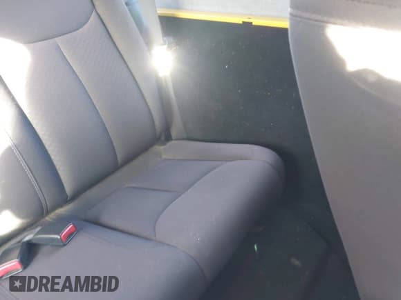 ✅ 2015 Jeep Wrangler Sport • VIN: 1C4AJWAG2FL585672 • Lot: 43524803. Listed on IAAI with 48,230 mi. Free auction sales archive from the USA and detailed vehicle history report at DreamBid. Image 8.