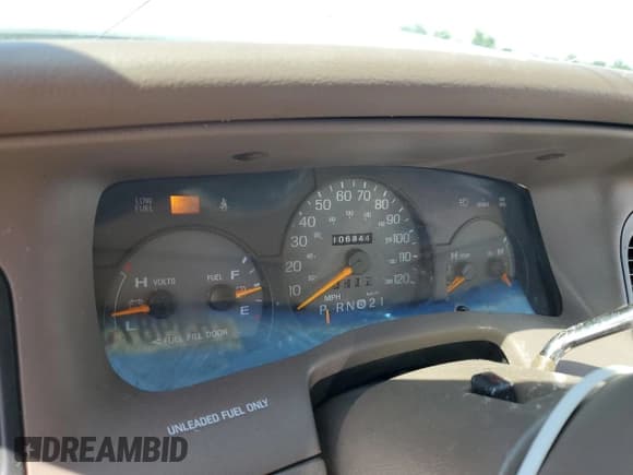 ✅ 1997 Mercury Grand Marquis GS • VIN: 2MELM74W8VX621678 • Лот: 63987365. Опубликован ранее на Copart с пробегом 106 844 миль. Бесплатный доступ к архиву аукционных продаж из США и подробный отчёт об истории автомобиля на DreamBid. Изображение 9.