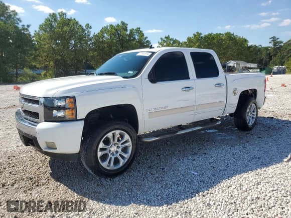 ✅ 2007 Chevrolet Silverado 1500 1LT • VIN: 3GCEC13J97G537964 • Lot: 72563014. Listed on Copart with 271,659 mi. Free auction sales archive from the USA and detailed vehicle history report at DreamBid. Image 1.