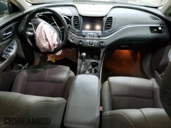 ✅ 2019 Chevrolet Impala LT • VIN: 2G11Z5S36K9122183 • Лот: 70696034. Опубликован ранее на Copart с пробегом 131 118 миль. Бесплатный доступ к архиву аукционных продаж из США и подробный отчёт об истории автомобиля на DreamBid. Изображение 8.