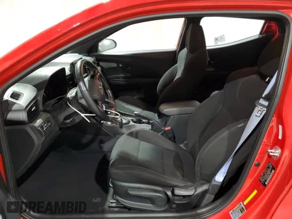 2020 Hyundai Veloster z VIN KMHT36AH6LU005255, wystawiony jako Copart lot #42808305 z przebiegiem 41 856 mil mil oraz Nie do naprawy • Non repairable. Historia ofert i sprzedaży dostępna na DreamBid. Obrazek 7.