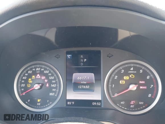 ✅ 2016 Mercedes-Benz GLC 300 • VIN: WDC0G4JB3GF019906 • Lot: 43143641. Listed on IAAI with 127,650 mi. Free auction sales archive from the USA and detailed vehicle history report at DreamBid. Image 7.