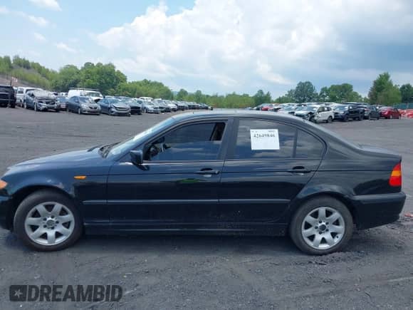 2003 BMW 3 Series 325xi with VIN WBAEU33443PM57039, listed as a IAAI auction lot 42649846 with 187,212 mi miles and . Bid and sale history available at DreamBid. Image 6.