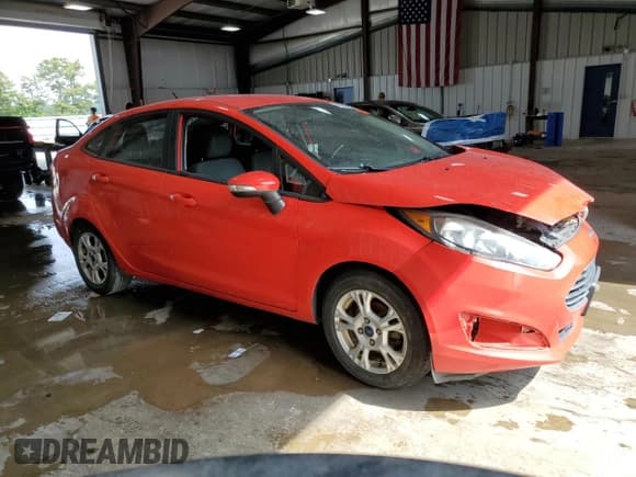 ✅ 2015 Ford Fiesta SE • VIN: 3FADP4BJ4FM204080 • Lot: 66278965. Wystawiony na Copart z przebiegiem Nie podano. Bezpłatny archiwum sprzedaży aukcyjnych z USA i szczegółowy raport historii pojazdu na DreamBid. Zdjęcie 4.