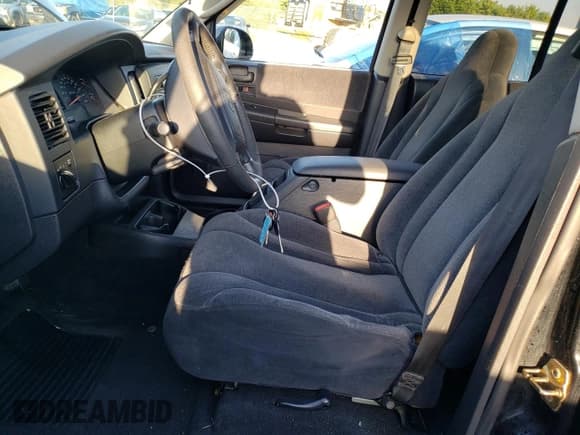 ✅ 2004 Dodge Dakota SLT • VIN: 1D7HG48N84S667470 • Lot: 73598614. Listed on Copart with 141,031 mi. Free auction sales archive from the USA and detailed vehicle history report at DreamBid. Image 7.