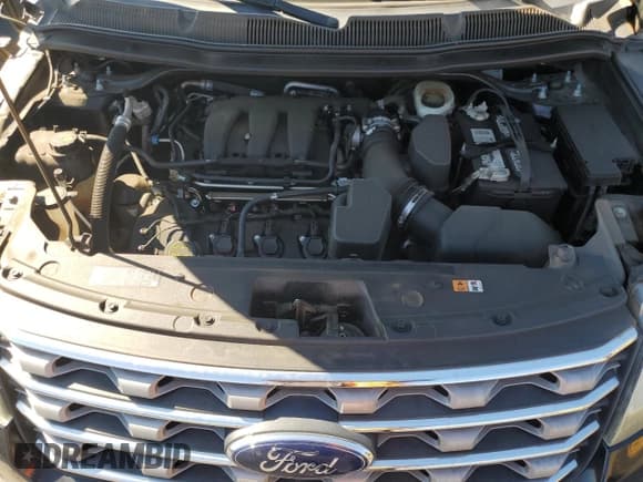 ✅ 2017 Ford Explorer XLT • VIN: 1FM5K7D85HGA12443 • Lot: 82597535. Wystawiony na Copart z przebiegiem 120 525 mil. Bezpłatny archiwum sprzedaży aukcyjnych z USA i szczegółowy raport historii pojazdu na DreamBid. Zdjęcie 12.