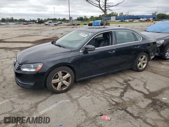 ✅ 2012 Volkswagen Passat SE • VIN: 1VWBP7A38CC009809 • Lot: 69467665. Listed on Copart with 153,626 mi. Free auction sales archive from the USA and detailed vehicle history report at DreamBid. Image 1.