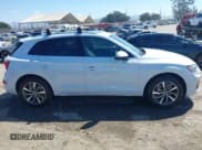 ✅ 2022 Audi Q5 S line Premium • VIN: WA1GAAFY0N2101561 • Lot: 43143467. Listed on IAAI with 59,859 mi. Free auction sales archive from the USA and detailed vehicle history report at DreamBid. Image 13.