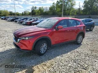 ✅ 2023 Mazda CX-5 S • VIN: JM3KFBAM1P0229180 • Lot: 84828865. Wystawiony na Copart z przebiegiem 15 170 mil. Bezpłatny archiwum sprzedaży aukcyjnych z USA i szczegółowy raport historii pojazdu na DreamBid. Zdjęcie 1.