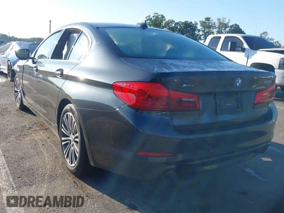 ✅ 2018 BMW 5 Series 530i xDrive • VIN: WBAJA7C54JWC76956 • Lot: 43188068. Listed on IAAI with Not provided. Free auction sales archive from the USA and detailed vehicle history report at DreamBid. Image 3.