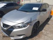 ✅ 2017 Nissan Maxima SL • VIN: 1N4AA6AP2HC376117 • Lot: 42596425. Listed on IAAI with 112,227 mi. Free auction sales archive from the USA and detailed vehicle history report at DreamBid. Image 6.