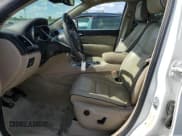 ✅ 2019 Jeep Grand Cherokee Overland • VIN: 1C4RJFCG5KC590780 • Lot: 64016825. Listed on Copart with 26,694 mi. Free auction sales archive from the USA and detailed vehicle history report at DreamBid. Image 7.