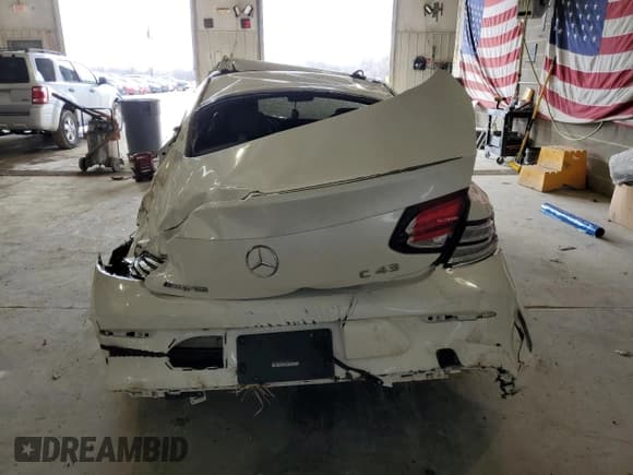 ✅ 2022 Mercedes-Benz C 43 AMG • VIN: W1KWJ6EB9NG112255 • Lot: 50144215. Wystawiony na Copart z przebiegiem Nie podano. Bezpłatny archiwum sprzedaży aukcyjnych z USA i szczegółowy raport historii pojazdu na DreamBid. Zdjęcie 6.